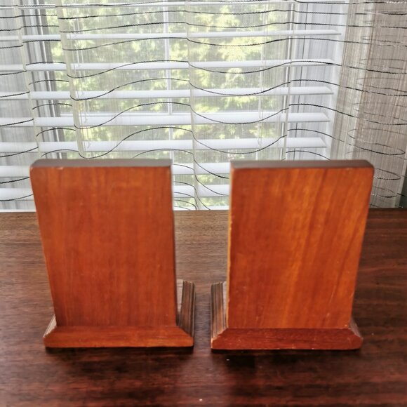 Hand Carved Wooden Nautical Bookends, VTG Wood Intarsia Sailboat and Lighthouse - Picture 4 of 12